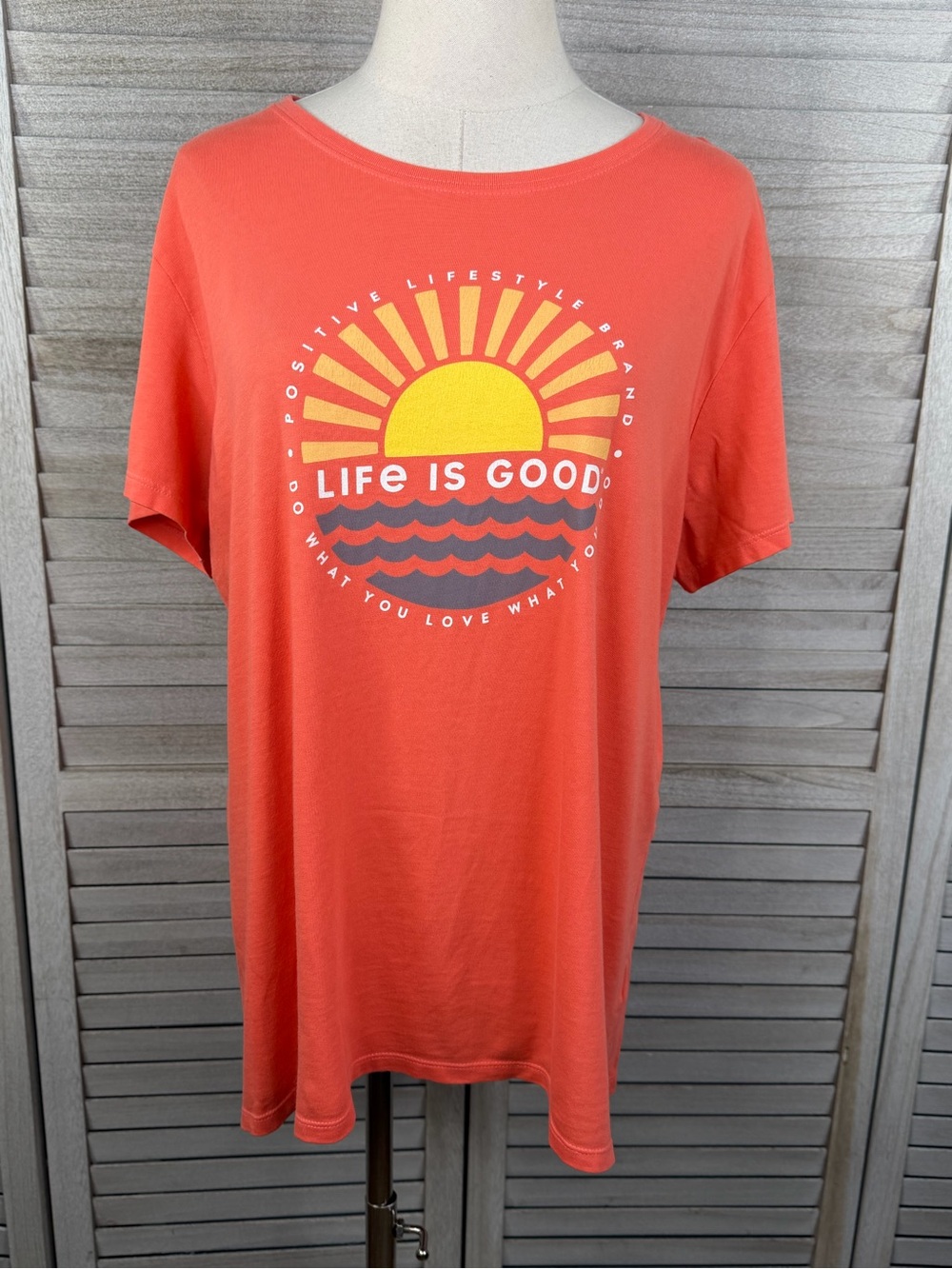 LIFE IS GOOD Women's 100% Cotton Crusher T-Shirt Orange/Multi-XL